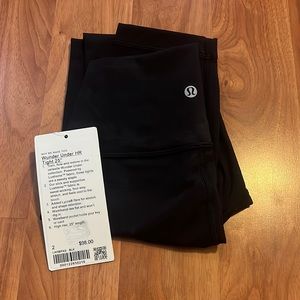 COPY - NWT Wunder Under High-Rise Tight 25" 
Luxtreme in Black